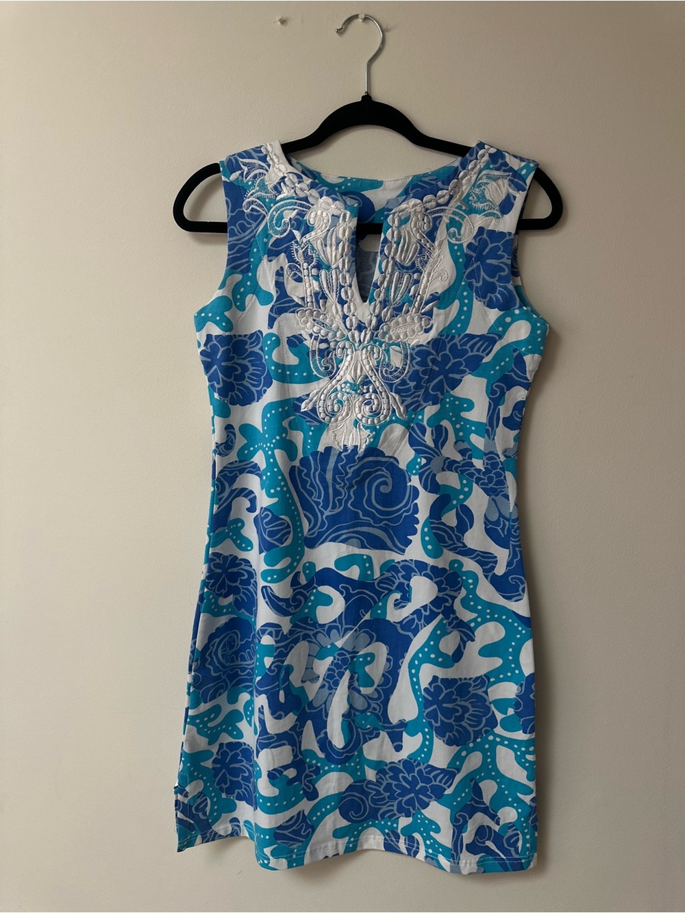 Women’s Sleeveless Blue & Turquoise Embroidered resort Shift Dress size S